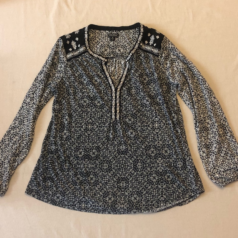 Lucky Brand top